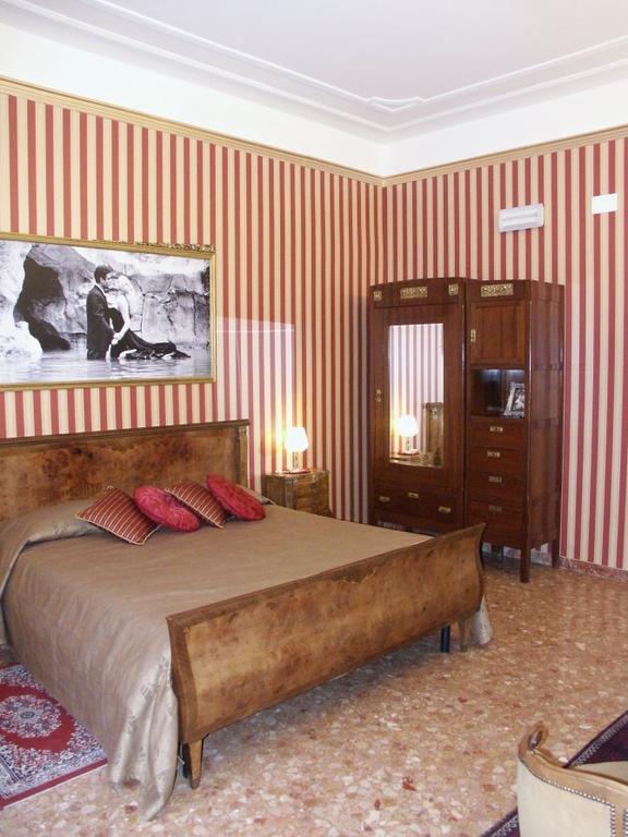 로마 Le Sorelle Lumiere B&B 객실 사진